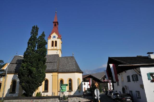 Haus Angelika - Bed & Breakfast - Innsbruck/Igls المظهر الخارجي الصورة