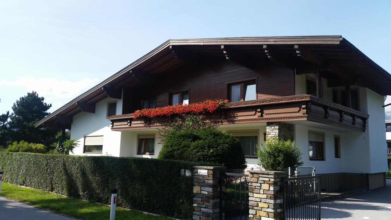Haus Angelika - Bed & Breakfast - Innsbruck/Igls المظهر الخارجي الصورة